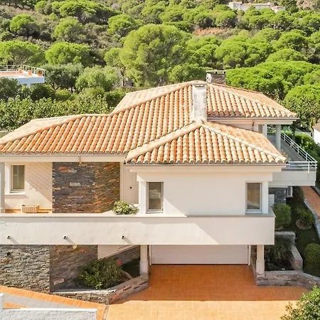 Sarnella, Villa El Port De La Selva