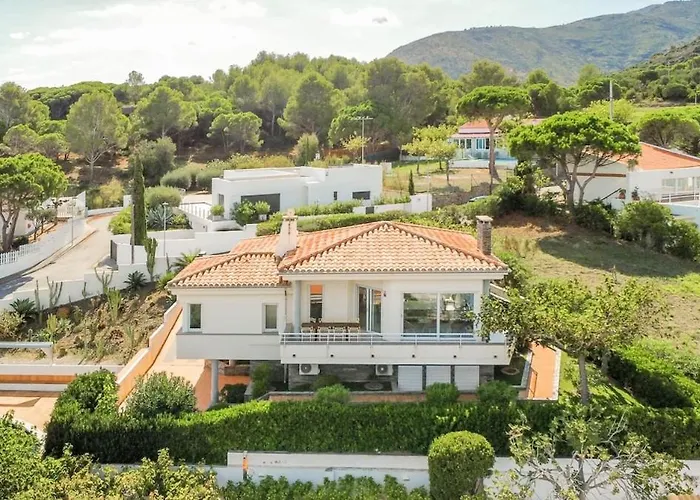 Villa Sarnella, *